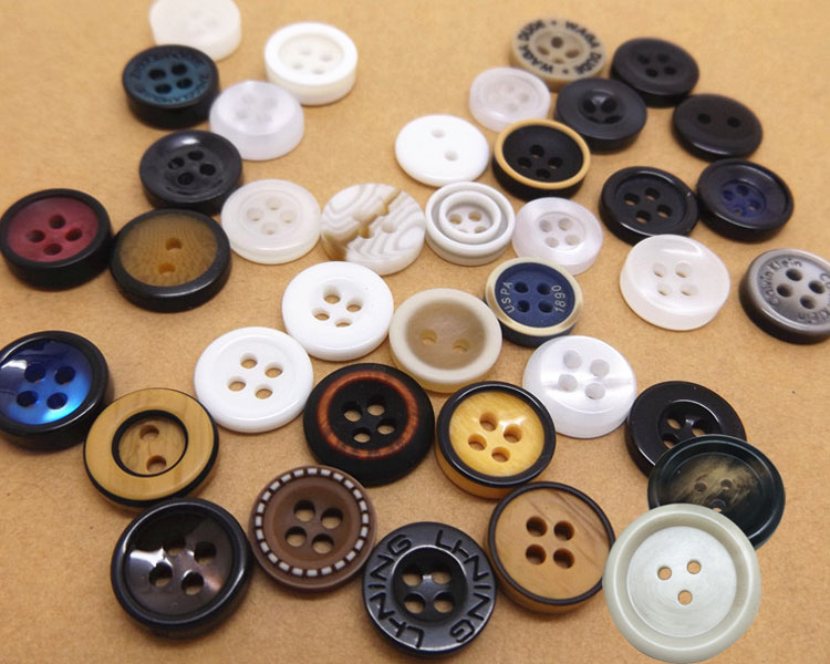 hole buttons