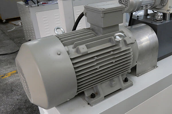 motor of Lab Twin Screw Extruder pelletizing line