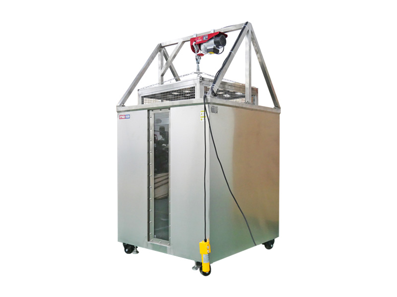 Motorized IPX7 immersion test apparatus