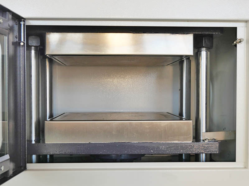 Platens of lab hydraulic press